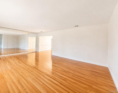 21741 Stewart Road - Photo Thumbnail 10