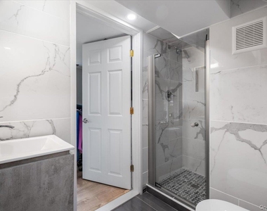 128 Glendale Road - Photo Thumbnail 29