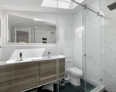 128 Glendale Road - Photo Thumbnail 28