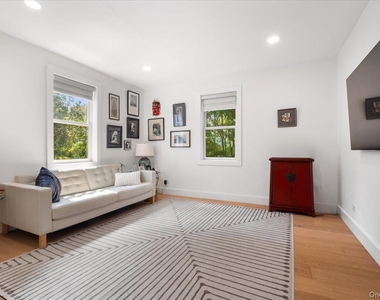 128 Glendale Road - Photo Thumbnail 7