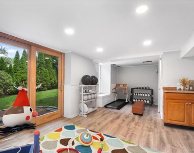 128 Glendale Road - Photo Thumbnail 31