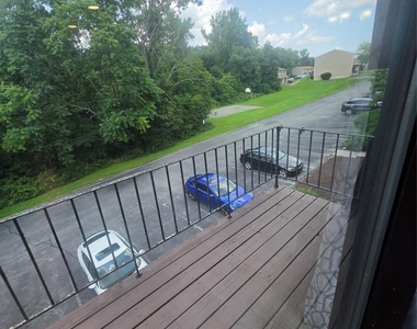 2104 Cherry Hill Drive - Photo Thumbnail 21