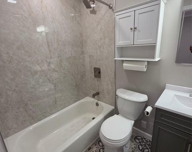 2104 Cherry Hill Drive - Photo Thumbnail 25