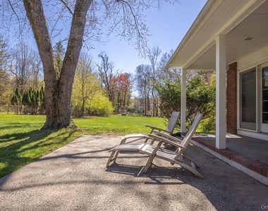 644 Gilbert Avenue - Photo Thumbnail 2