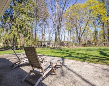 644 Gilbert Avenue - Photo Thumbnail 3