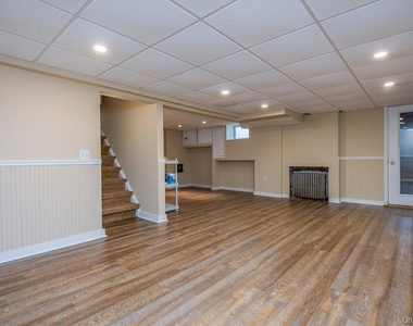 644 Gilbert Avenue - Photo Thumbnail 14