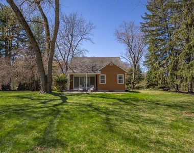644 Gilbert Avenue - Photo Thumbnail 11