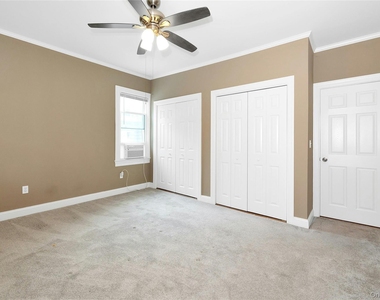 747 Pelhamdale Avenue - Photo Thumbnail 9