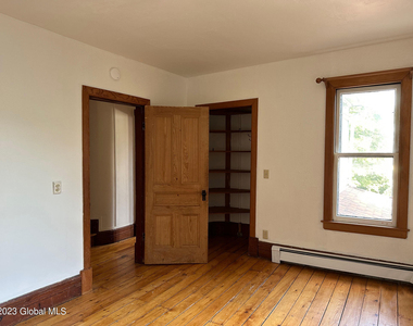 35 Prospect Street - Photo Thumbnail 8