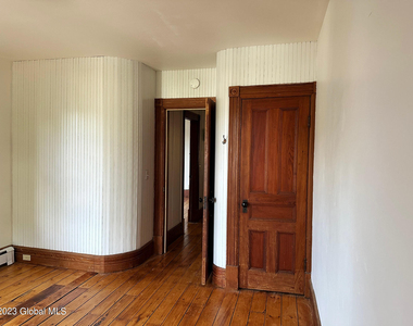 35 Prospect Street - Photo Thumbnail 7