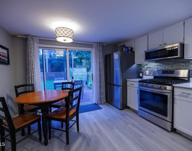 178 Arrow Wood Place - Photo Thumbnail 2