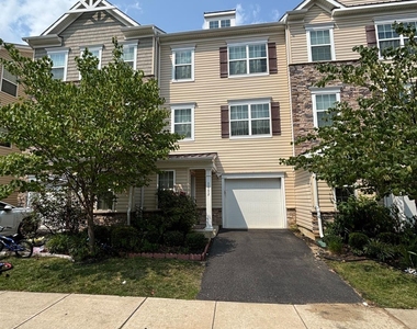 1002 Hights Farm Road - Photo Thumbnail 37