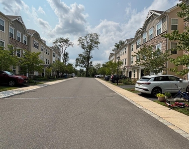 1002 Hights Farm Road - Photo Thumbnail 36