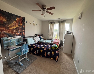 1002 Hights Farm Road - Photo Thumbnail 24