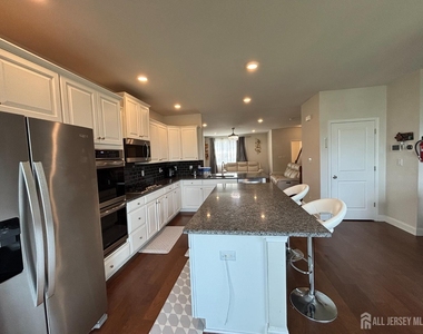 1002 Hights Farm Road - Photo Thumbnail 12