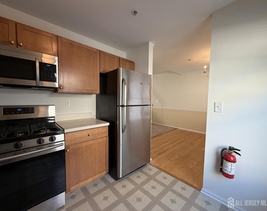 468 Great Beds Court - Photo Thumbnail 7