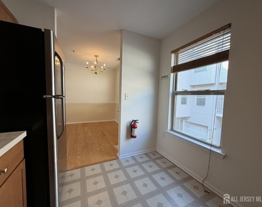 468 Great Beds Court - Photo Thumbnail 6