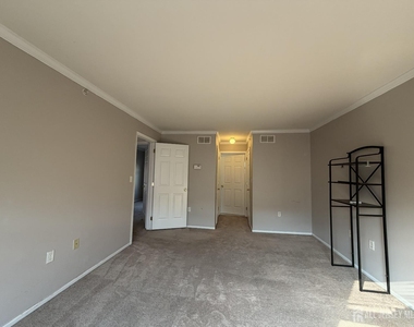 468 Great Beds Court - Photo Thumbnail 14