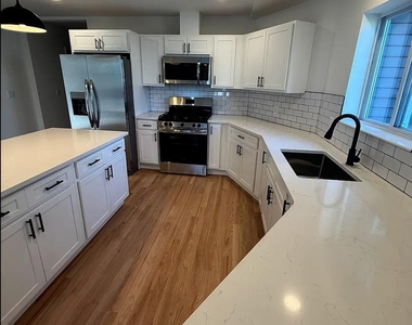 416 Catherine Street - Photo Thumbnail 5