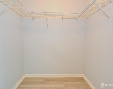 34 Forest Drive - Photo Thumbnail 18