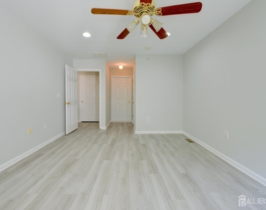 34 Forest Drive - Photo Thumbnail 20