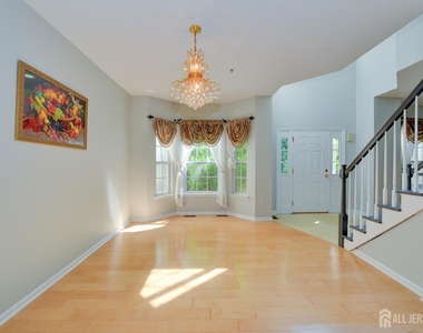 34 Forest Drive - Photo Thumbnail 8