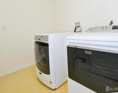 34 Forest Drive - Photo Thumbnail 32