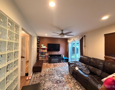 36 Cambridge Road - Photo Thumbnail 14