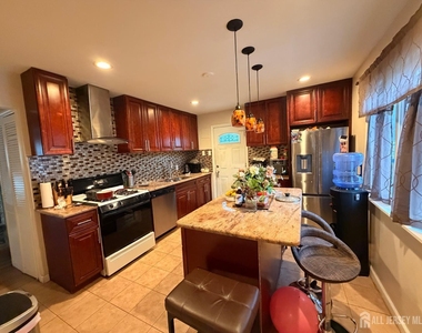 36 Cambridge Road - Photo Thumbnail 7