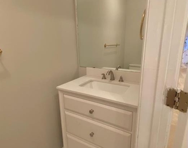 315 Plymouth Road - Photo Thumbnail 13