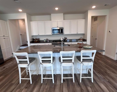 735 Station Road - Photo Thumbnail 7
