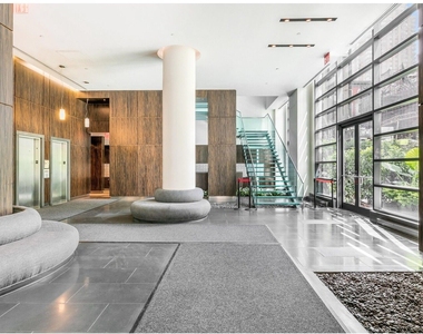 310 W 52nd Street - Photo Thumbnail 9