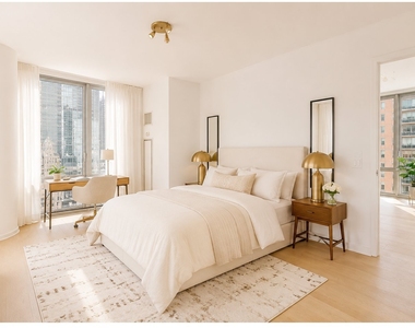 310 W 52nd Street - Photo Thumbnail 4