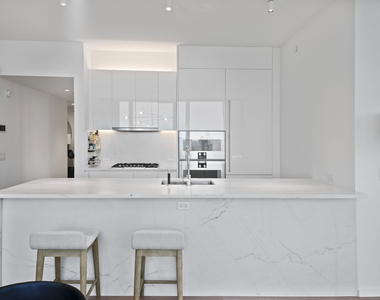695 1st Avenue - Photo Thumbnail 7