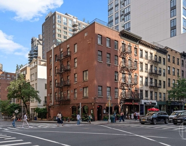 200 E 35th Street - Photo Thumbnail 9