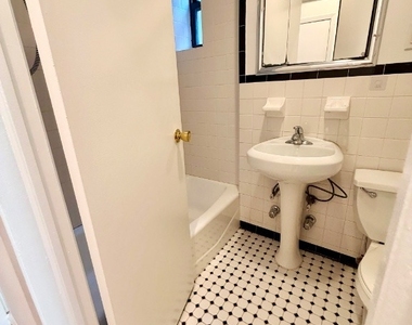 500.5 E 84th Street - Photo Thumbnail 11