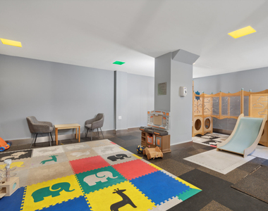 25 Monroe Place - Photo Thumbnail 6