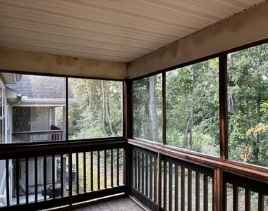 1357 Heatherwood Lane - Photo Thumbnail 13