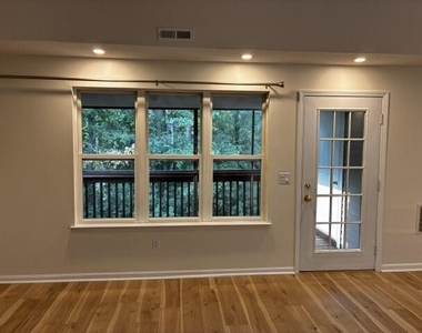 1357 Heatherwood Lane - Photo Thumbnail 11