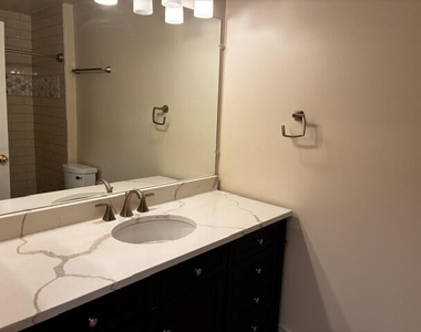 1357 Heatherwood Lane - Photo Thumbnail 24