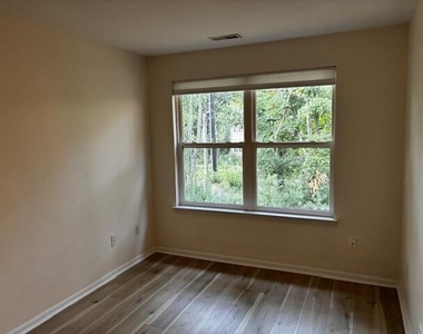 1357 Heatherwood Lane - Photo Thumbnail 10