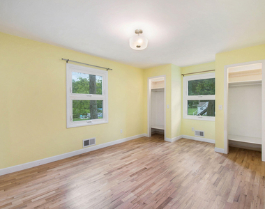 11958 Yorkshire Drive - Photo Thumbnail 10