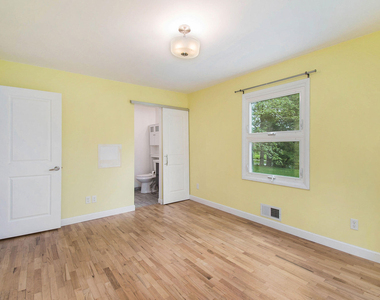 11958 Yorkshire Drive - Photo Thumbnail 11