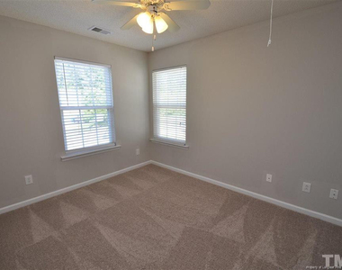 5909 Rivercliff Court - Photo Thumbnail 16
