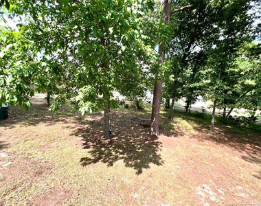 715 Ashburton Drive - Photo Thumbnail 16