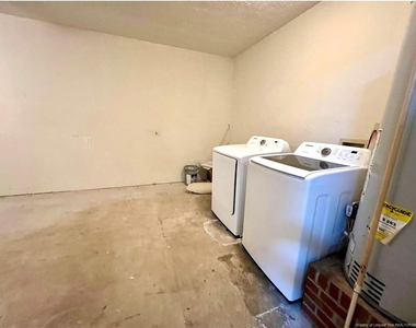 715 Ashburton Drive - Photo Thumbnail 15