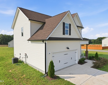 209 Danube Drive - Photo Thumbnail 1