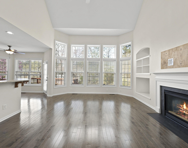 101 Palmwood Court - Photo Thumbnail 17