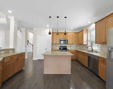 101 Palmwood Court - Photo Thumbnail 21