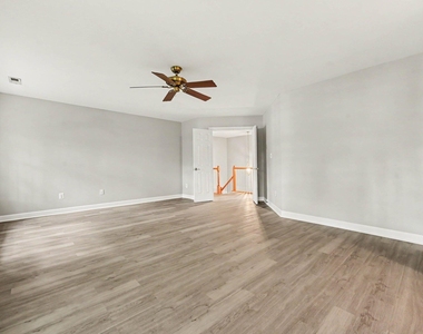 1203 Fairfax Woods Drive - Photo Thumbnail 15